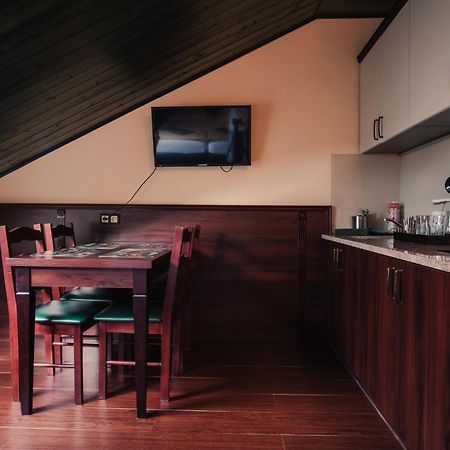 Shoemaker Irish Pub & Accommodation Kielce Esterno foto