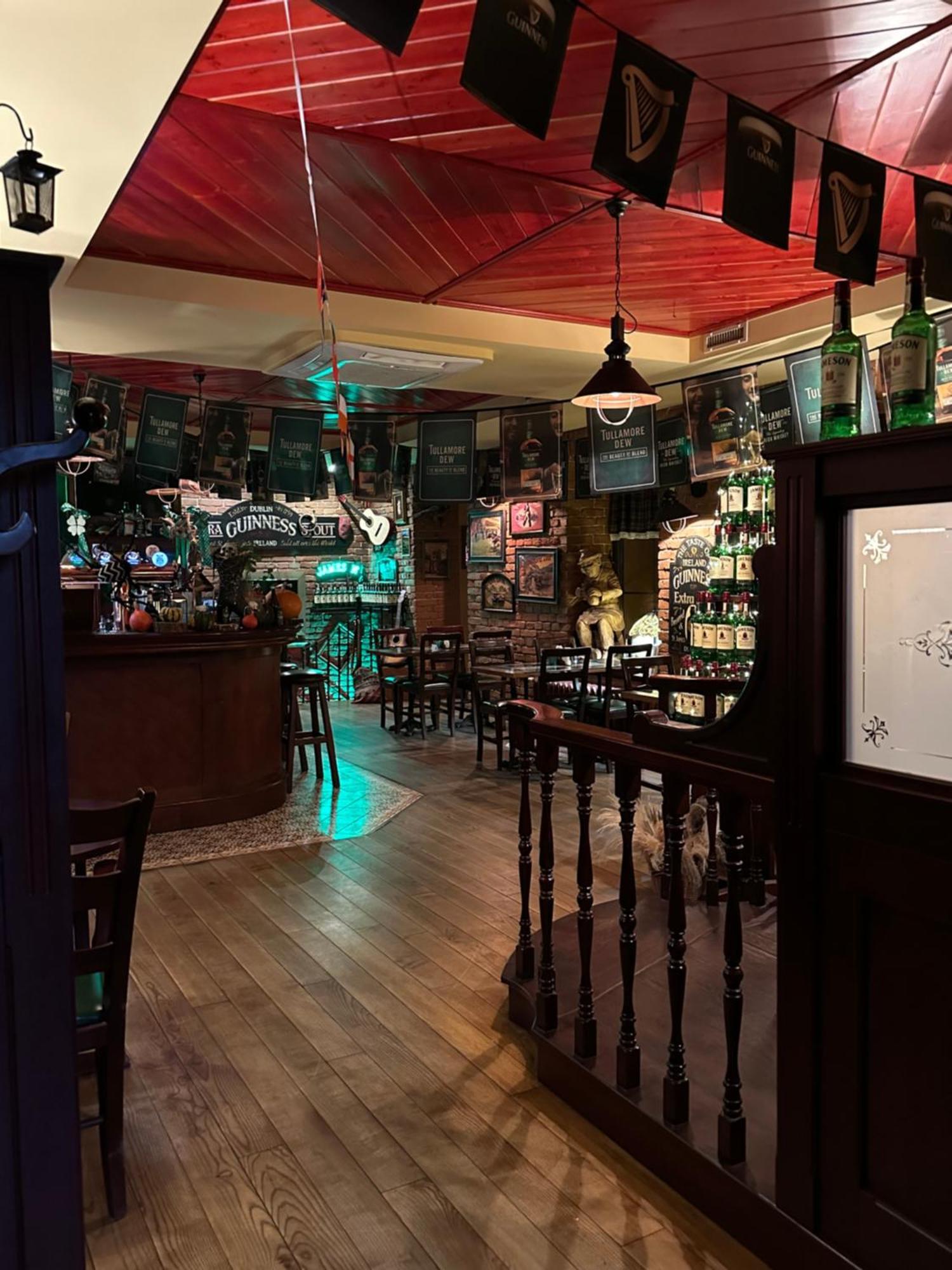 Shoemaker Irish Pub & Accommodation Kielce Esterno foto