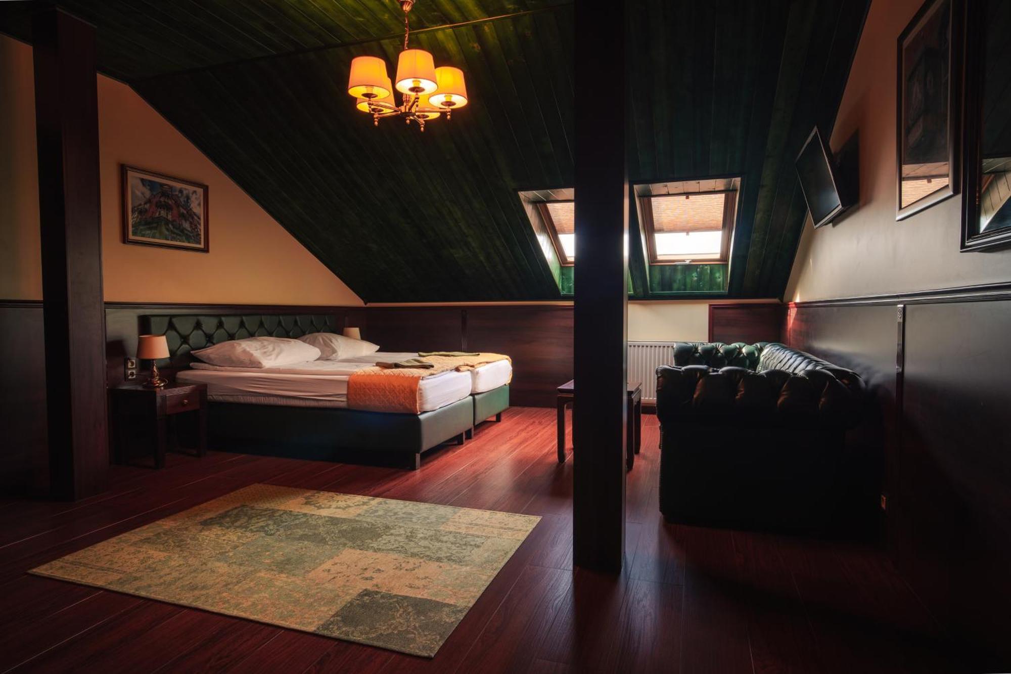 Shoemaker Irish Pub & Accommodation Kielce Esterno foto