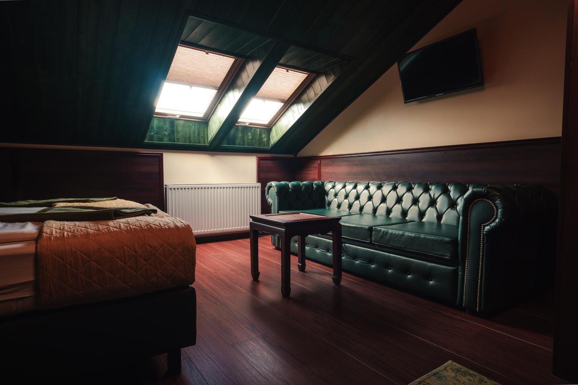 Shoemaker Irish Pub & Accommodation Kielce Esterno foto