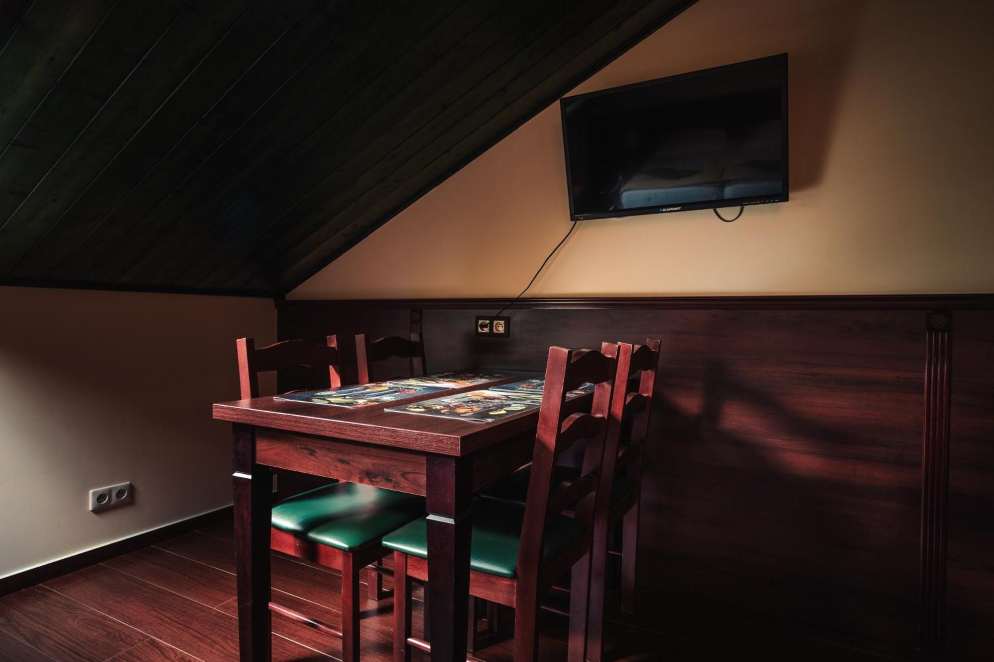 Shoemaker Irish Pub & Accommodation Kielce Esterno foto