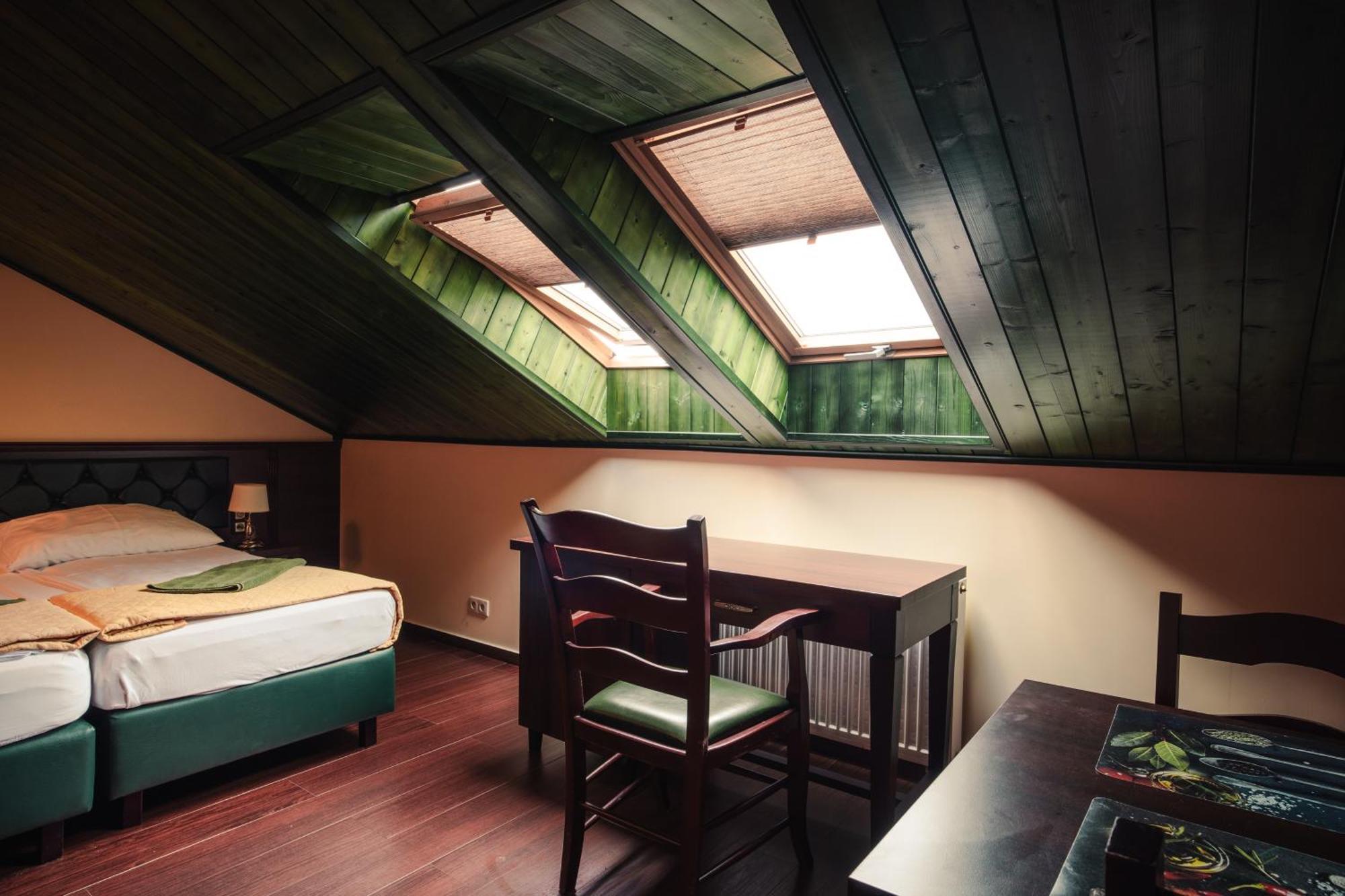 Shoemaker Irish Pub & Accommodation Kielce Esterno foto