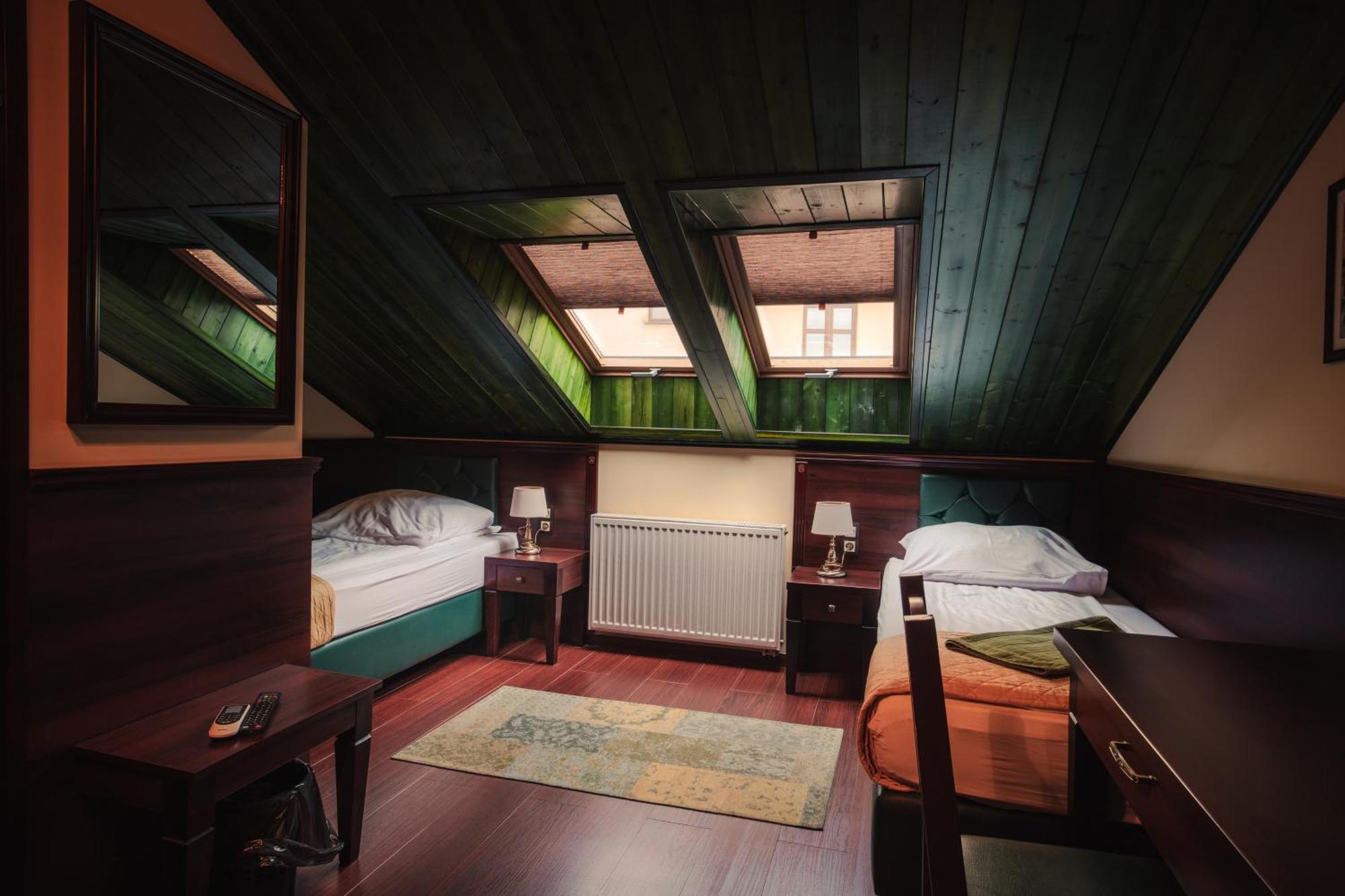 Shoemaker Irish Pub & Accommodation Kielce Esterno foto